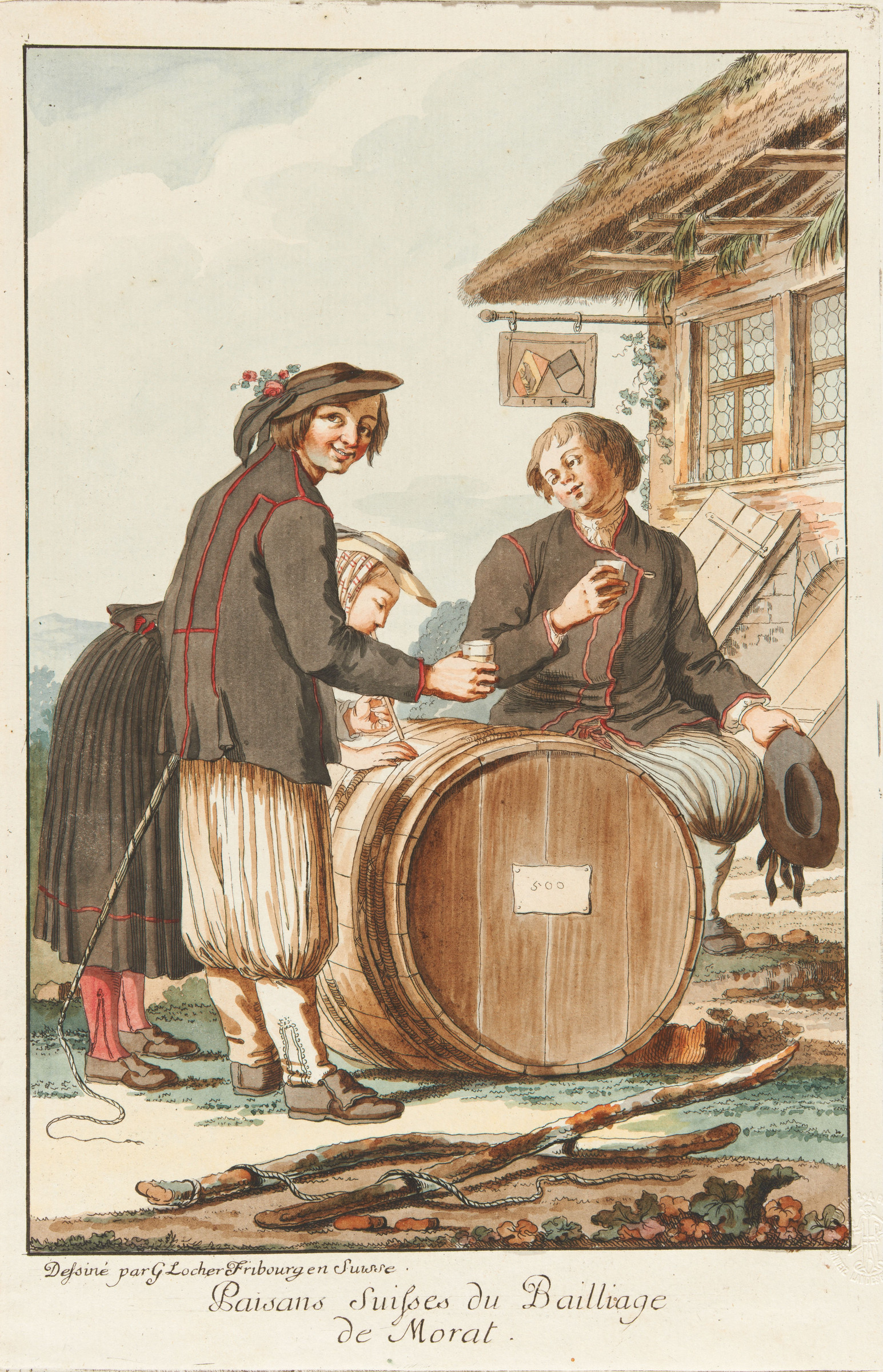 Deux hommes et une femme en tenue traditionnelle de Murten dégustent du vin sur un tonneau devant une auberge